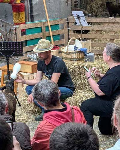 Théatre à la ferme culture paysanne et art rural
