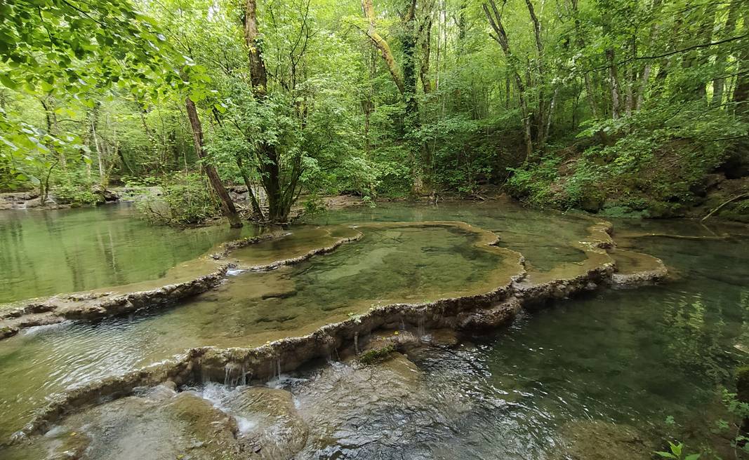 itinérance douce randonnée paysanne Jura Franche Comté tourisme vert