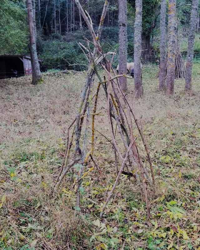 faghut, petites constructions paysannes utiles et poétiques pour entretenir sa parcelle et préserver la biodiversité. Geste écologique .