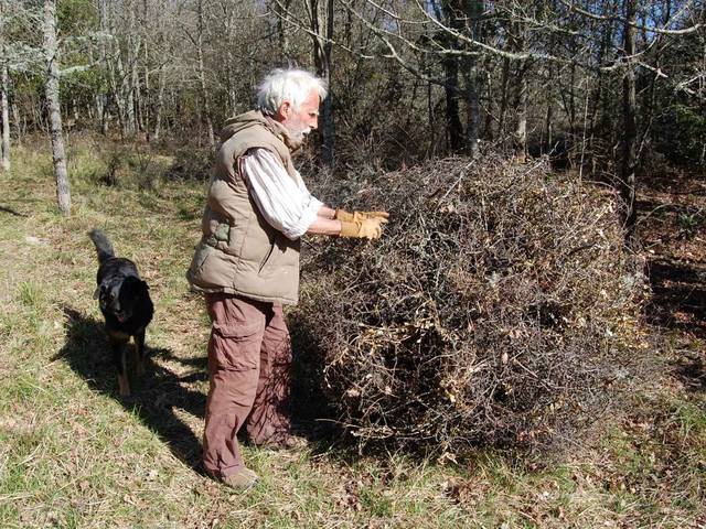 Gestes paysans à faire pour protéger la biodiversité dans votre jardin. Accueil Paysan agritourisme vacances à la ferme