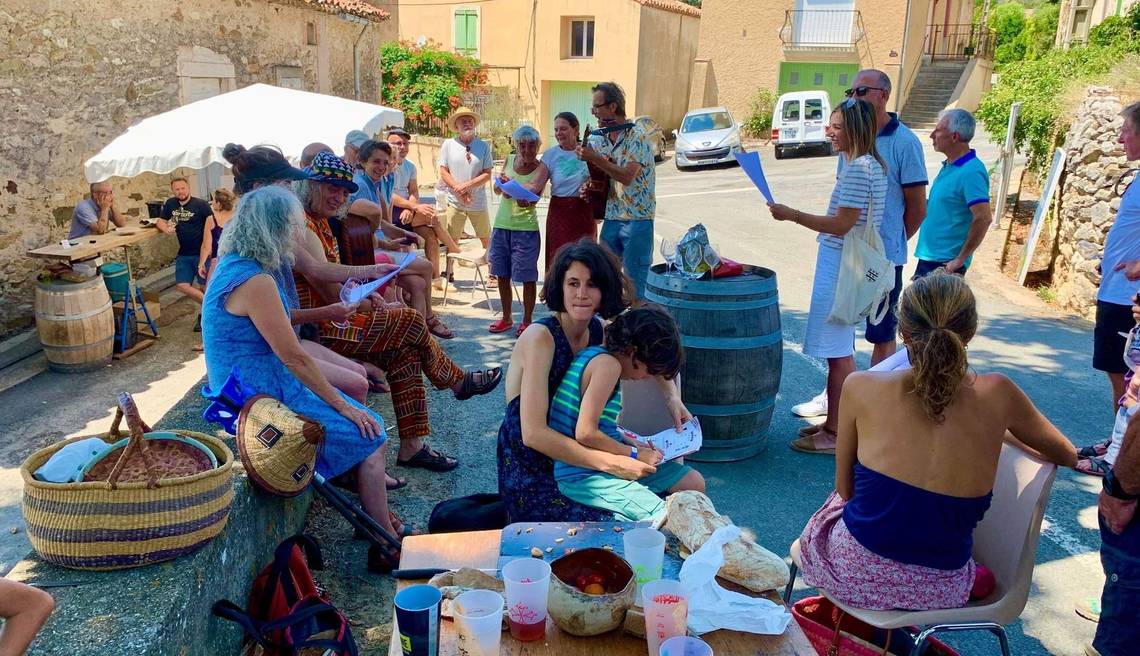 Evénement festif guinguette à le ferme domaine viticole Occitanie agritourisme Clos du Marbrier 34
