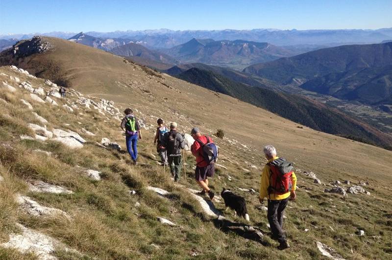Praboyer Serres Randonnée dans les Hautes-Alpes itinérance douce marche sentier pédestre écotourisme agritourisme tourisme durable responsable