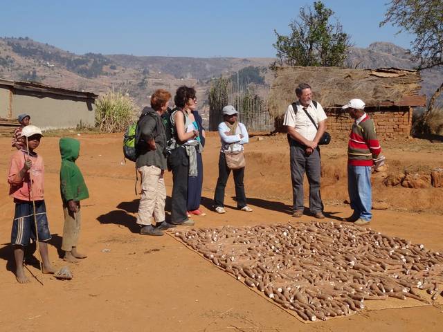 ecotourisme voyage solidaire Madagascar agritourisme slow tourisme rencontre paysans monde