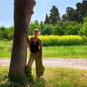 rencontre-marie-falquet-provence-accueil-vacances-a-la-ferme-producteurs-locaux.jpg