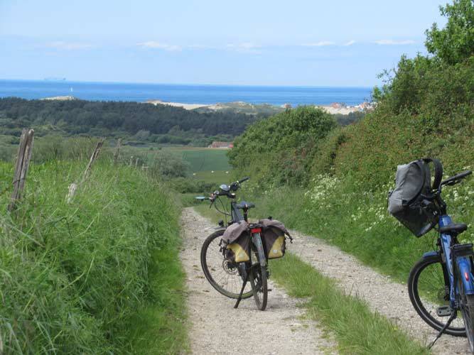 Vacances en famille itinéraire vélo Hauts-de-France slow tourisme vert écotourisme