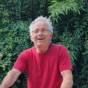 Portrait photo of André