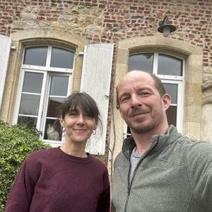 Portrait photo of Amandine and Guillaume Calcoen