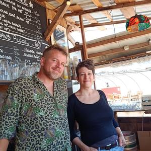 Portrait photo of Olivier and Gaëlle