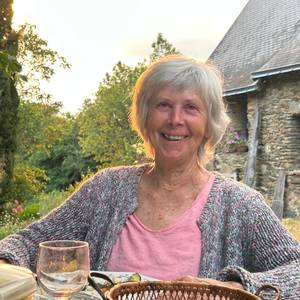 Portrait photo of Agnès Cauchies and Rémi Bougeant
