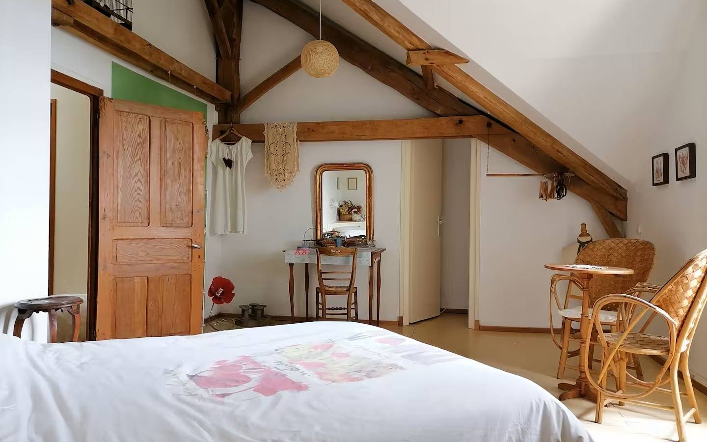  Tourist accommodation Occitanie Lot Green room