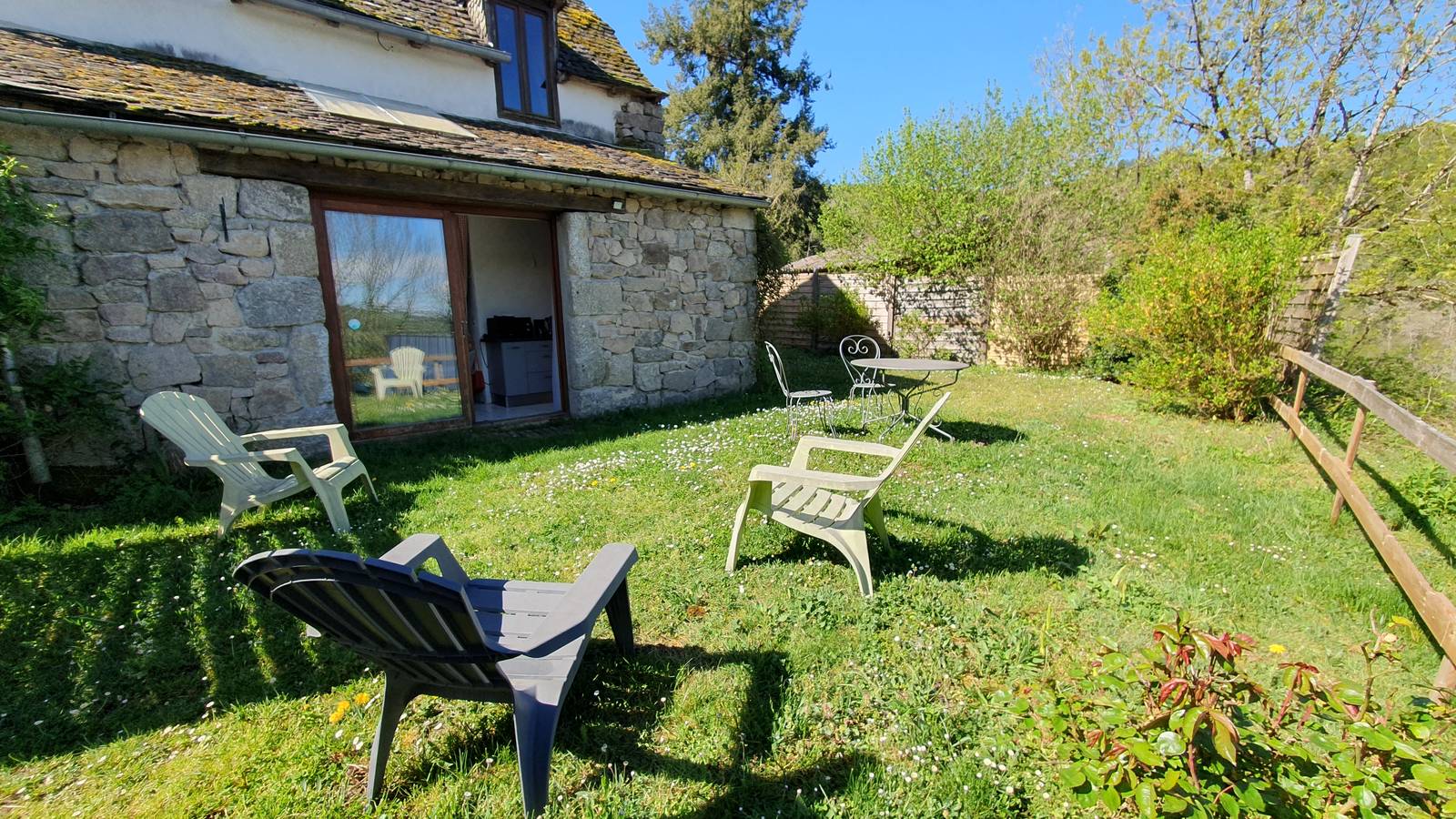 extérieur - Hébergement touristique Occitanie Aveyron Studio 2
