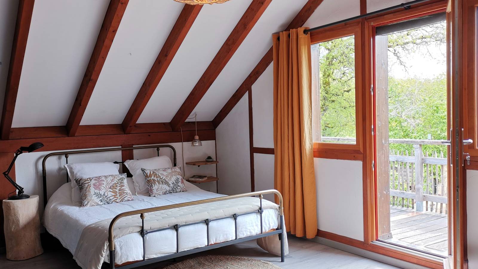 La chambre - Tourist accommodation Nouvelle-Aquitaine Dordogne Les Hirondelles