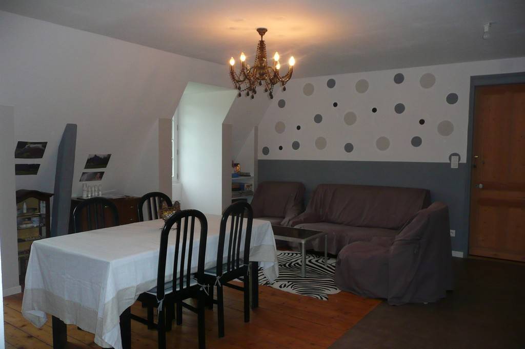 salon 30 m2 à votre disposition - Tourist accommodation Normandie Seine-Maritime Guy de Maupassant