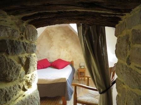 Comble chambre "Millet une Nuit - Hébergement touristique Normandie Manche chambre d'hôtes Millet une Nuit