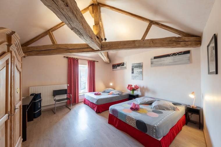 Deux grands lits 140 cm - Hébergement touristique Grand Est Vosges Chambre familiale 5 personnes