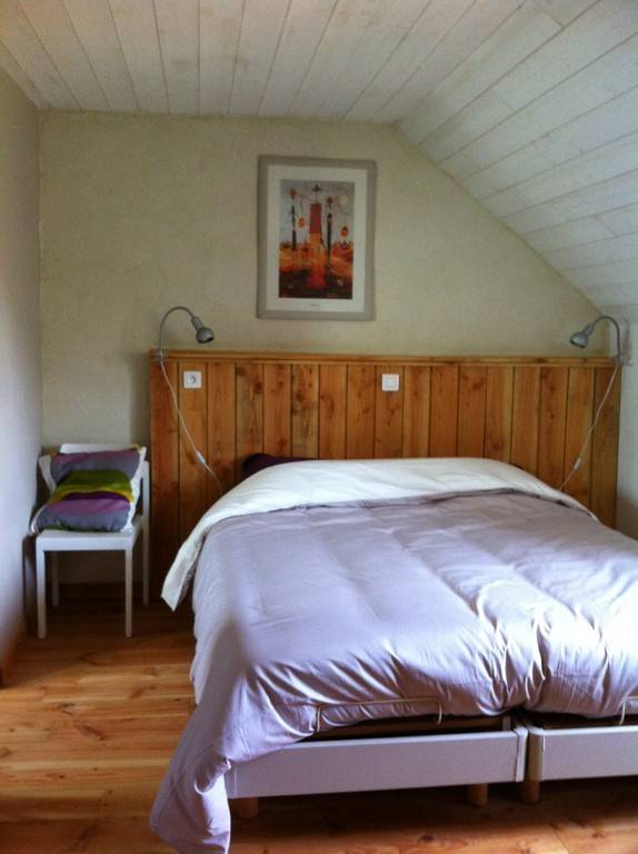 le lit électrique de 160 cm de Bras Huella - Hébergement touristique Bretagne Finistère Bras Huella