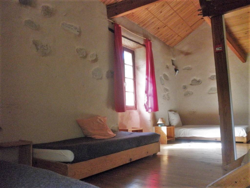  Hébergement touristique Provence-Alpes-Côte d’Azur Hautes-Alpes SUD EST