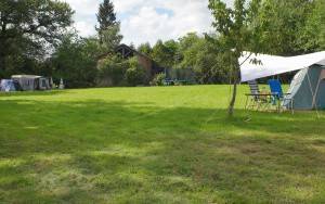  Hébergement touristique Nouvelle-Aquitaine Creuse L'églantier camping