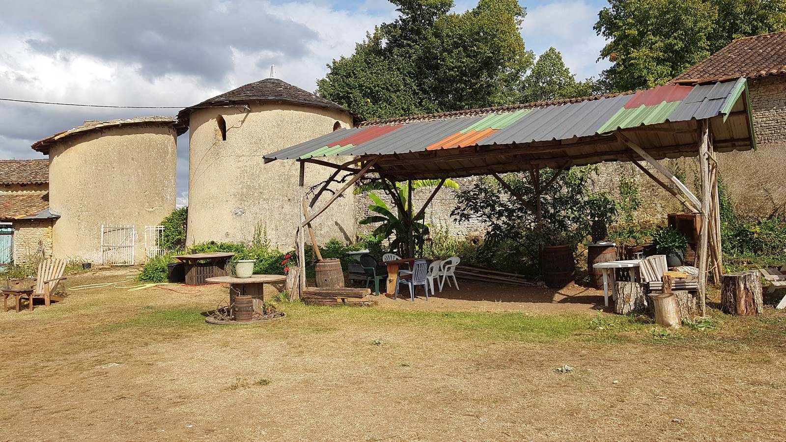  Hébergement touristique Nouvelle-Aquitaine Vienne Relais equestre de villenon