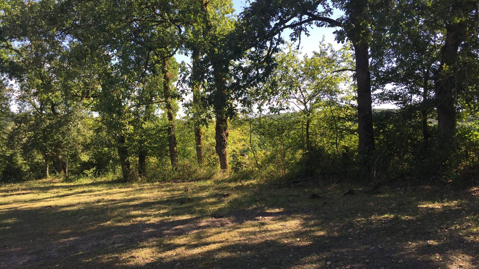  Hébergement touristique Occitanie Lot camping