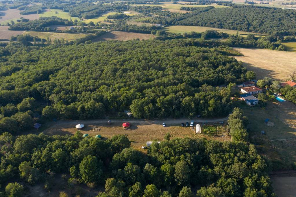site de l'asinerie vue du ciel - Tourist accommodation Occitanie Haute-Garonne Camping à la ferme de l'asinerie d'en manaou