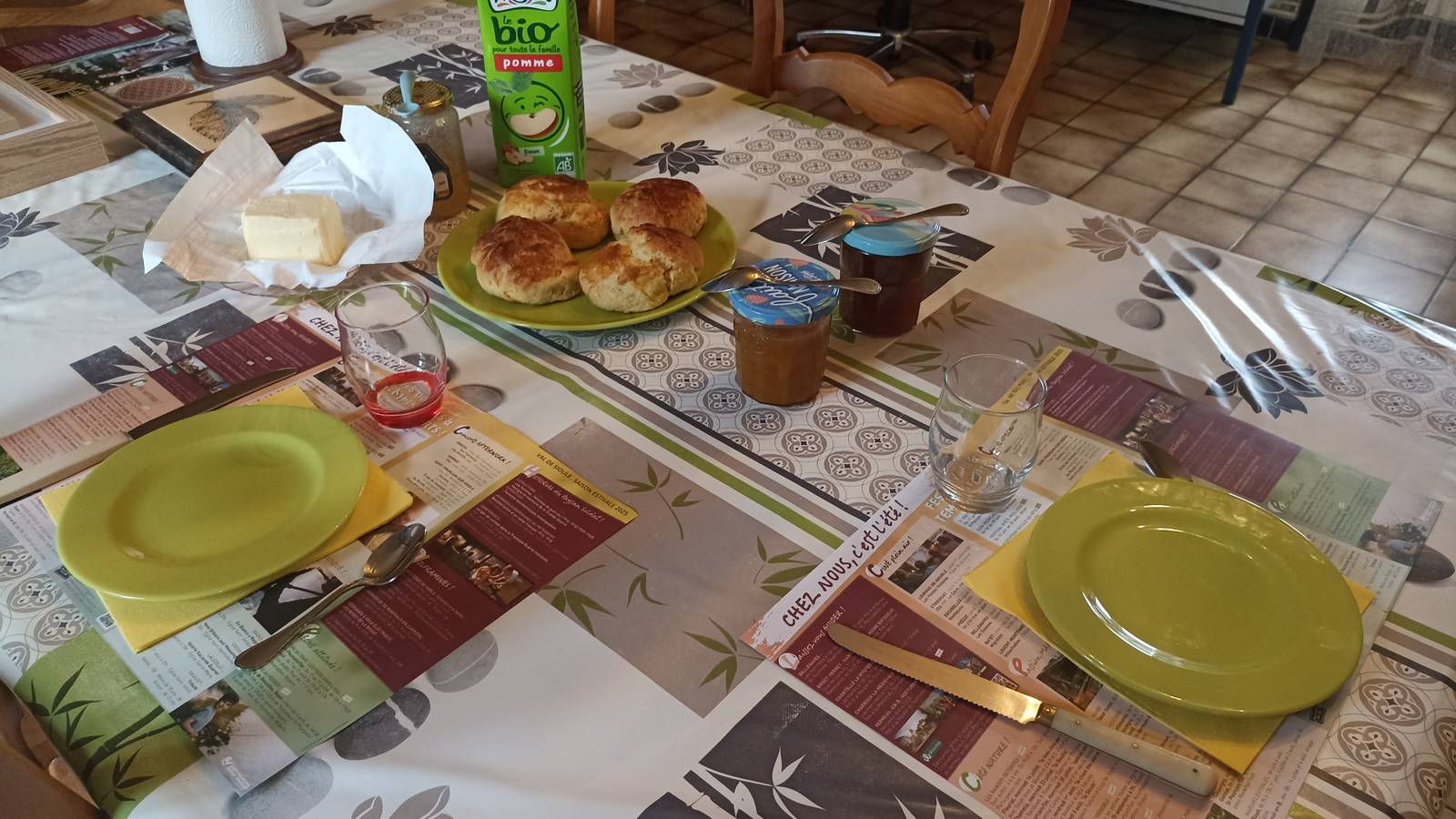 Brioche maison avec la farine produit à moins de 10 km - Activité Auvergne-Rhône-Alpes Allier table d'hôtes