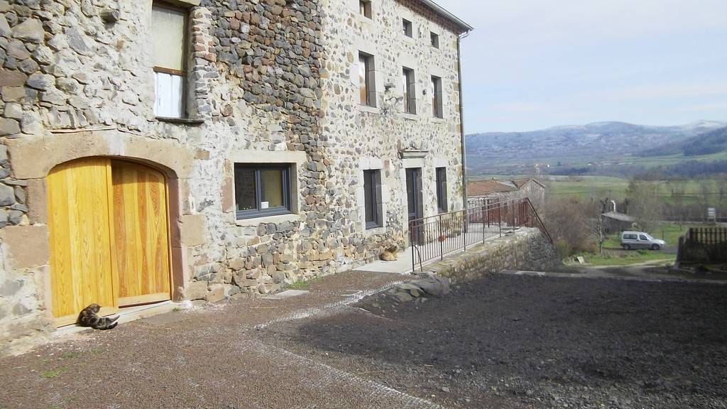 Accès handicap moteur - Activity Auvergne-Rhône-Alpes Haute-Loire La Table de Vailhac