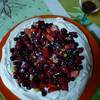Un Pavlova aux petits fruits rouges du jardin -  Table or inn Table d'hôtes (Bretagne, Ille-et-Vilaine)
