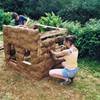 construction d'une cabane en torchis -  Children's stay Fabienne Harel (Bretagne, Ille-et-Vilaine)