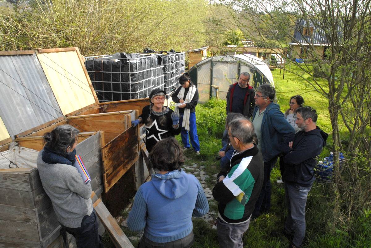 Activité éducative Bretagne Morbihan Visite apprenante "Compostage des déchets de cuisine et des toilettes sèches"