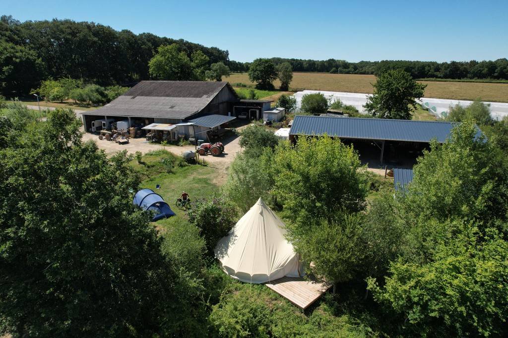 Bienvenue dans notre ferme de maraîchage bio! - Hébergement touristique Pays de la Loire Loire-Atlantique Tipi d'hôtes