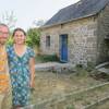 devant le logement Nid d'Ange -  Hébergement insolite Camping Entre pierres et collines (Bretagne, Ille-et-Vilaine)