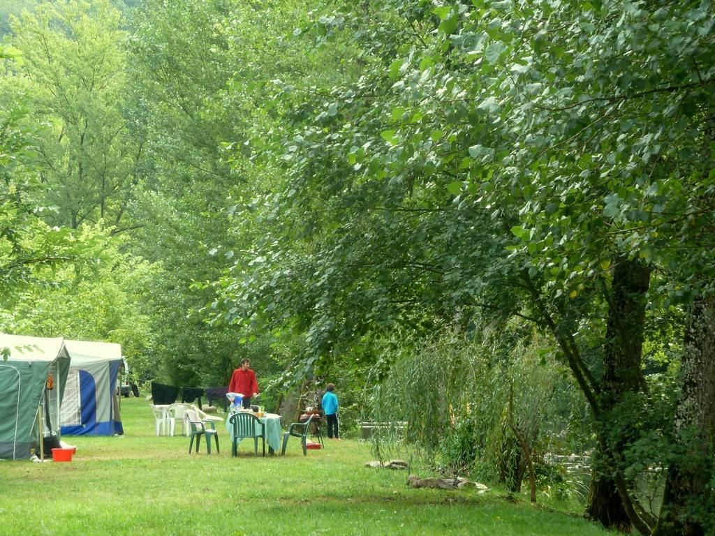  Hébergement touristique Occitanie Aveyron Caravane Le Gourpassou