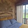 La tête de lit -  Unusual accommodation GrandJardin Rustic getaway (Grand Est, Vosges)