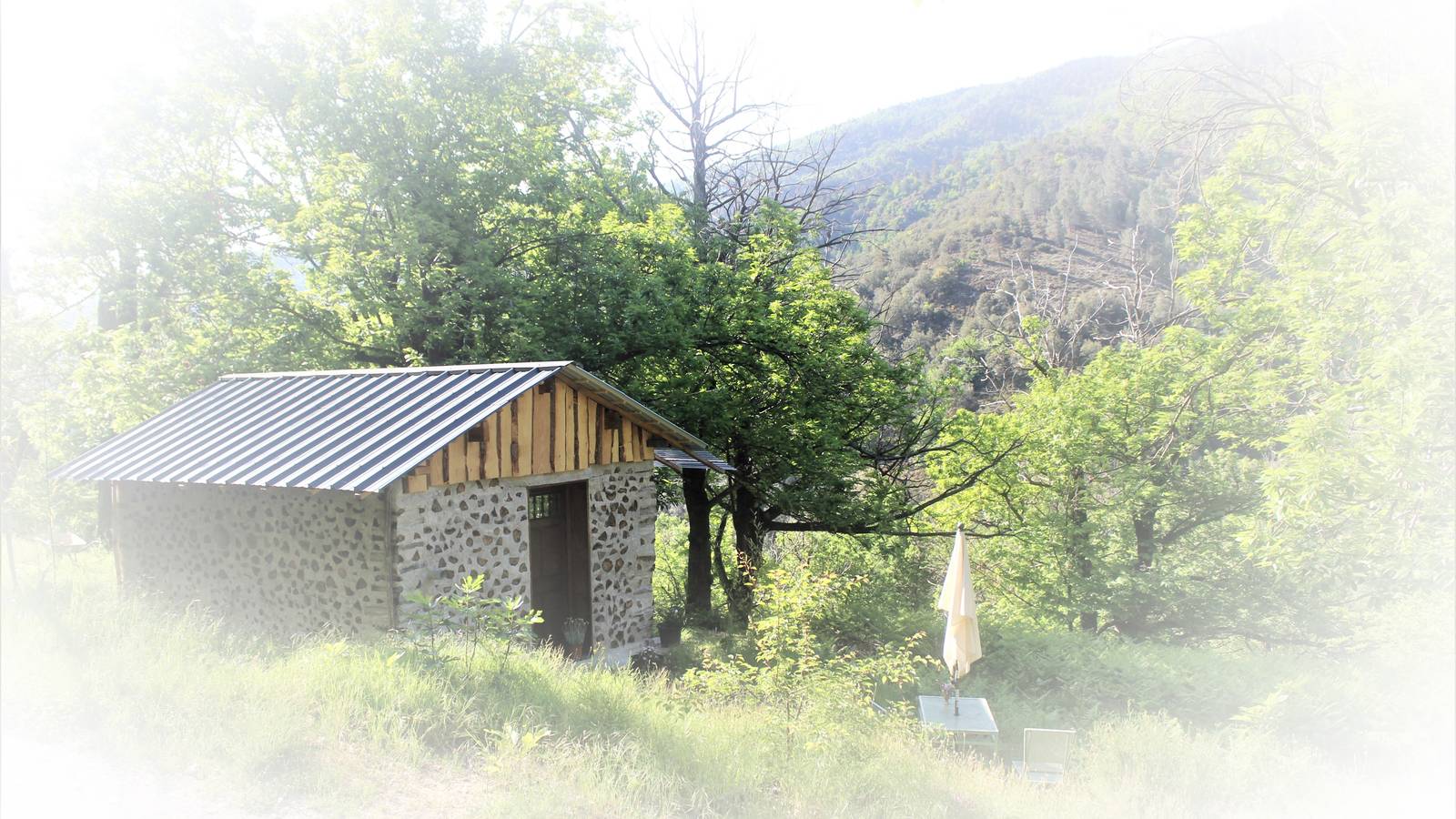 le cabanon - Hébergement touristique Occitanie Lozère Cabanon