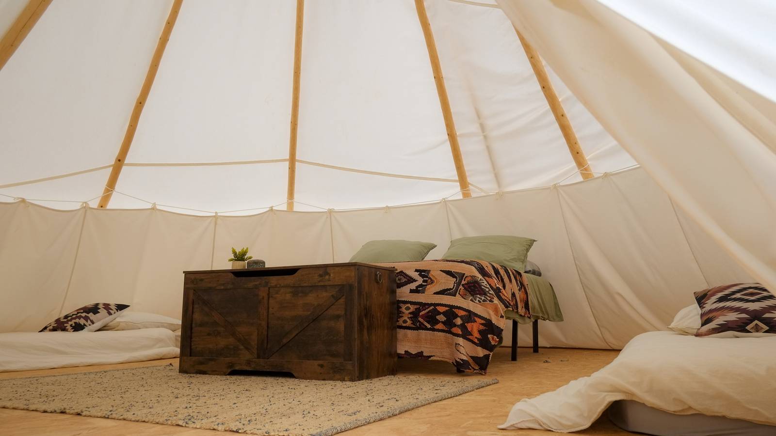  Hébergement touristique Occitanie Hérault tipi Jerolamo