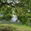 Tente saharienne et sa table pique nique -  Unusual accommodation Saharan tents, camping and alpacas (Occitanie, Lot)