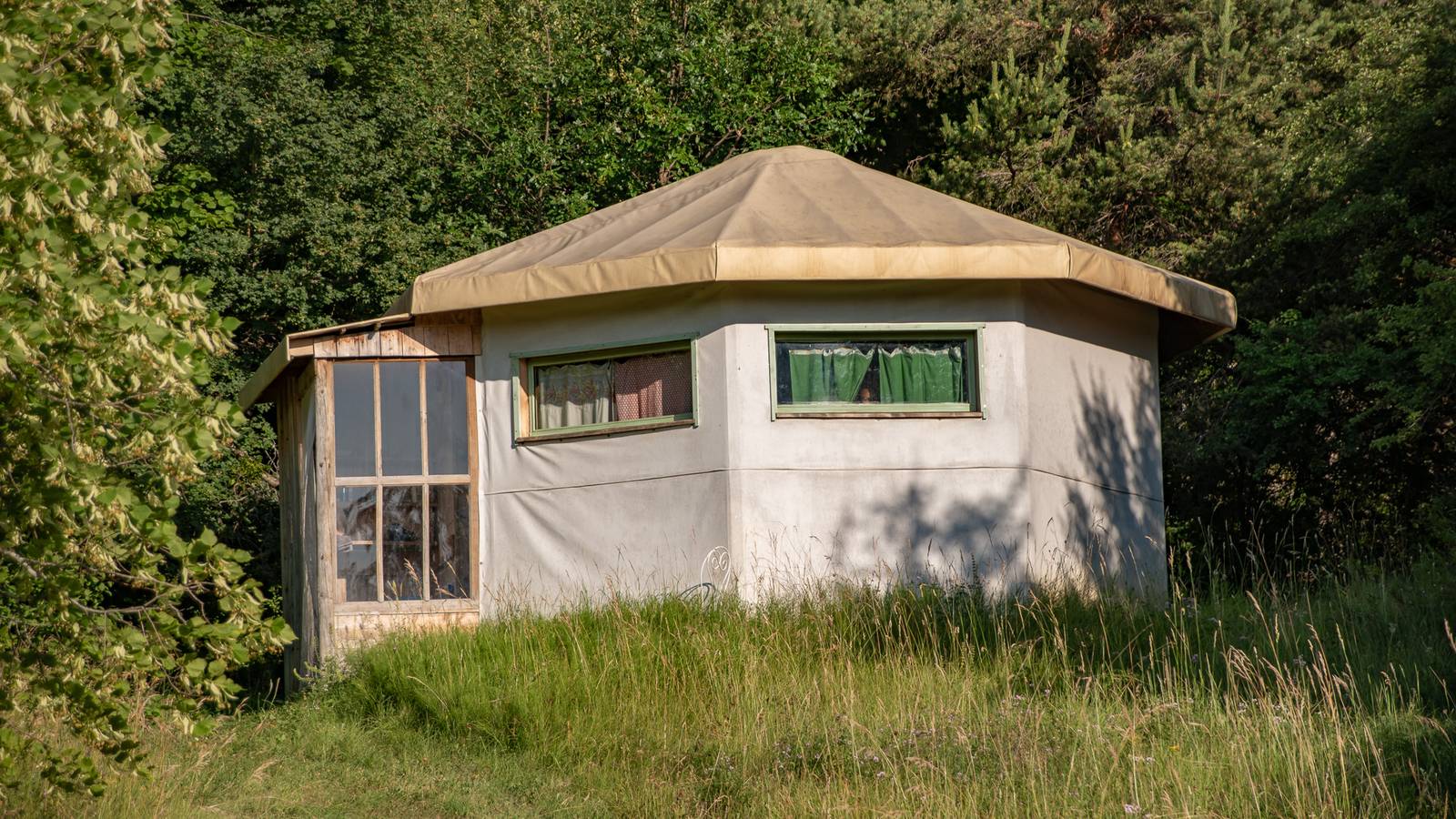  Hébergement touristique Provence-Alpes-Côte d’Azur Hautes-Alpes Bunga-yourte