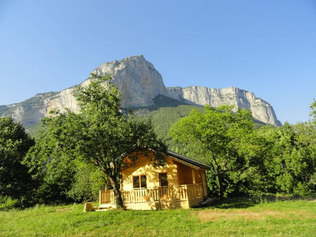 Chalet CHAMOIS qui offre un cadre d'exception  - Hébergement touristique Auvergne-Rhône-Alpes Isère Chalet Le LOUP