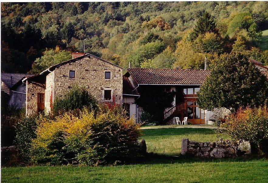 Hébergement touristique Auvergne-Rhône-Alpes Loire la grange du phaux