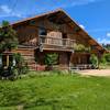 Vue extérieure de près -  Gîte (holiday cottage) Large Chalet (Auvergne-Rhône-Alpes, Allier)