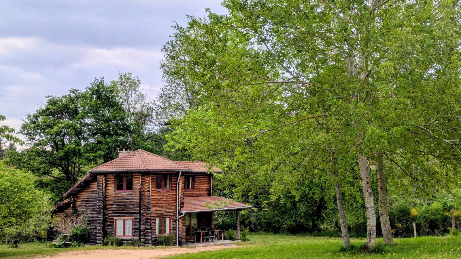 Vue extérieure - Tourist accommodation Auvergne-Rhône-Alpes Allier Chalet de la Tour