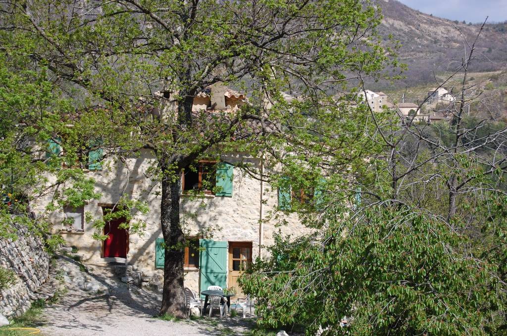 vue ouest du frene - Hébergement touristique Auvergne-Rhône-Alpes Drôme Gite le Frene