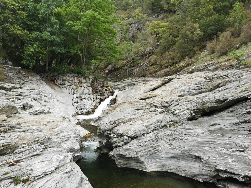 Le Gardon à 20 mn à pied - Hébergement touristique Occitanie Lozère Le Galabertès