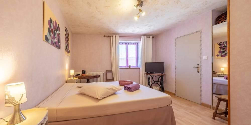Chambre 3 -  GITE DES 3 SUISSESSES (Grand Est, Vosges)