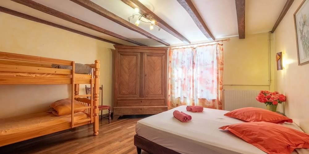 Grande chambre du gîte -  GITE DES 3 SUISSESSES (Grand Est, Vosges)