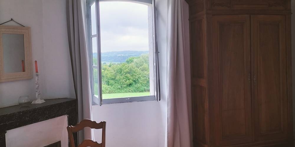 Chambre Pyrénées -  GÎTE LOUSTAOU (Nouvelle-Aquitaine, Pyrénées-Atlantiques)