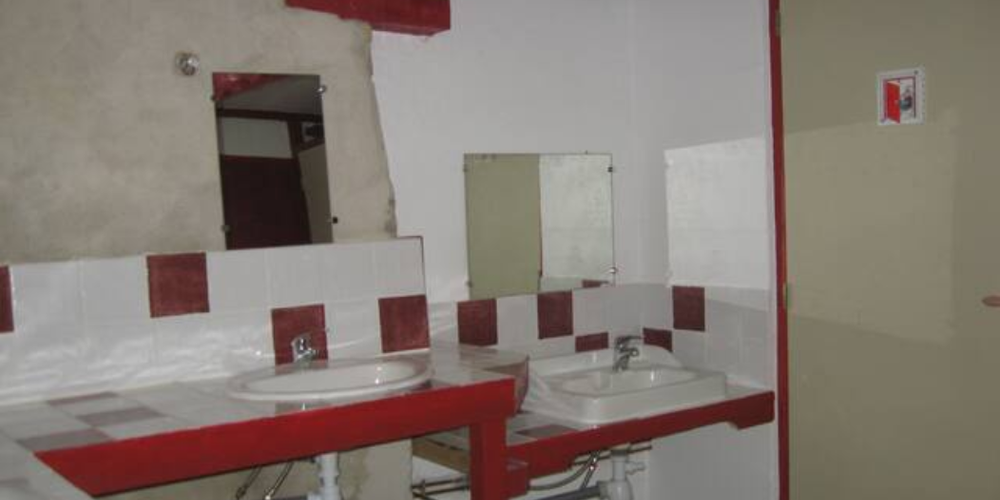 Sanitaire -  CAMPING DU MOUTON NOIR (Occitanie, Gers)