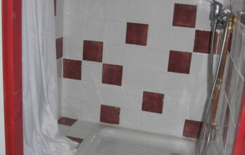 Douche -  CAMPING DU MOUTON NOIR (Occitanie, Gers)