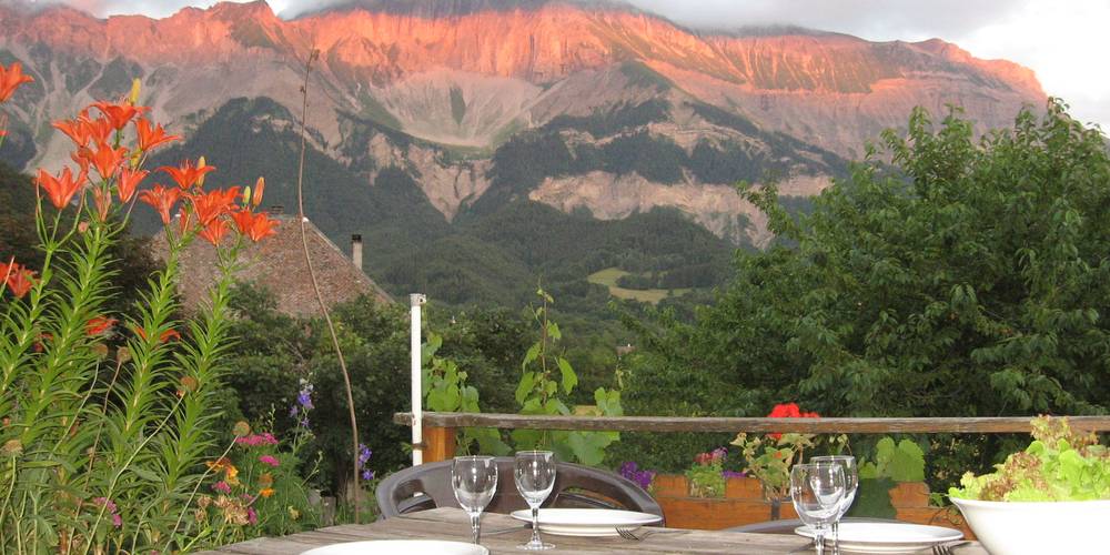  CRIS-CATH, A LITTLE CORNER OF PARADISE! (Auvergne-Rhône-Alpes, Isère)